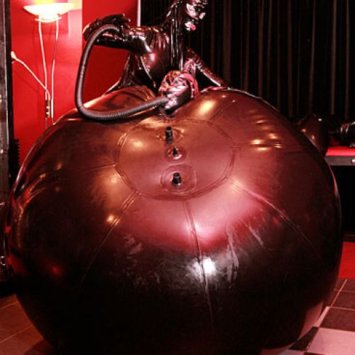 Spezialanfertigungen in Latex  - Foto 7