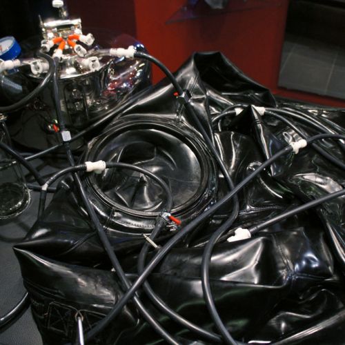 Serious Kit Rubber Suit & Milker - Foto 2