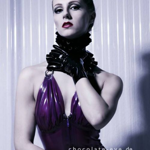 Chloe Savage - Foto 146 von 182