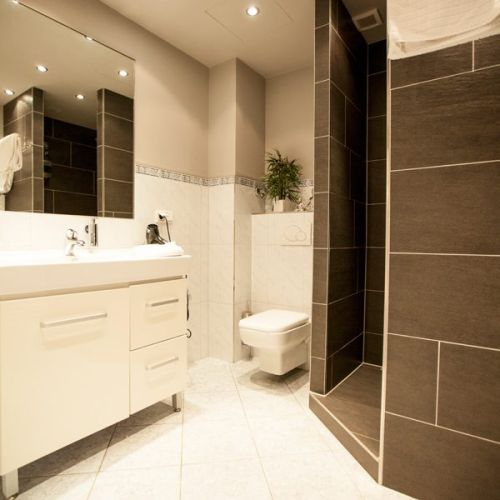 Bäder - Foto 2 von 12