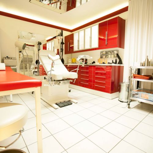 Klinik - Foto 1 von 18