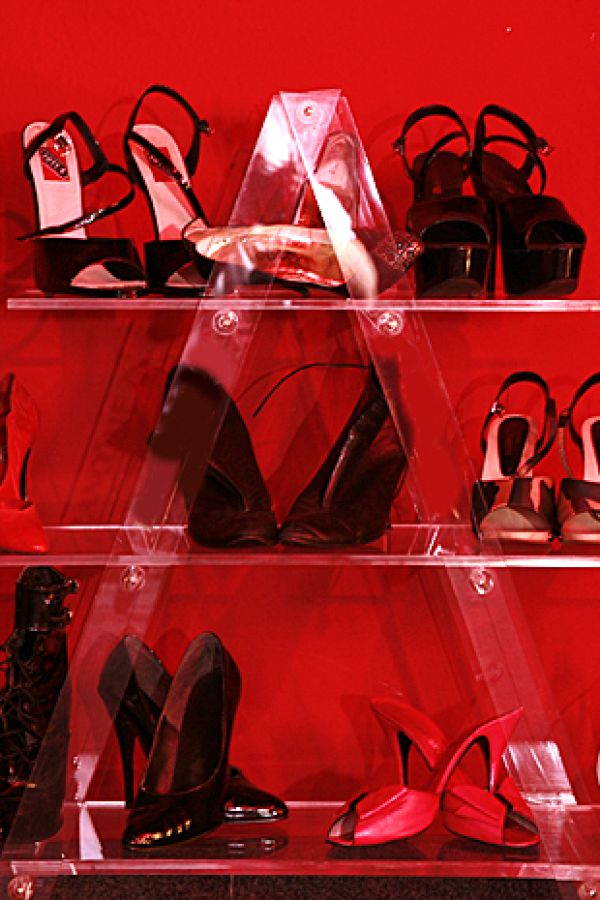 TV-Raum - House Of Bizarre Dreams Düsseldorf