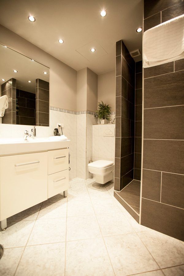 Bäder - House Of Bizarre Dreams Düsseldorf